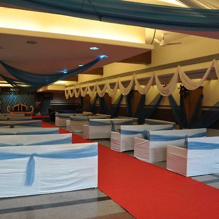 Hotel Sheela Shree Plaza Jhānsi Esterno foto