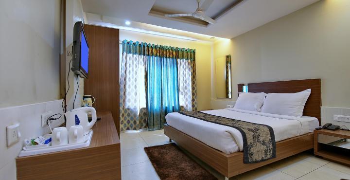Hotel Sheela Shree Plaza Jhānsi Esterno foto