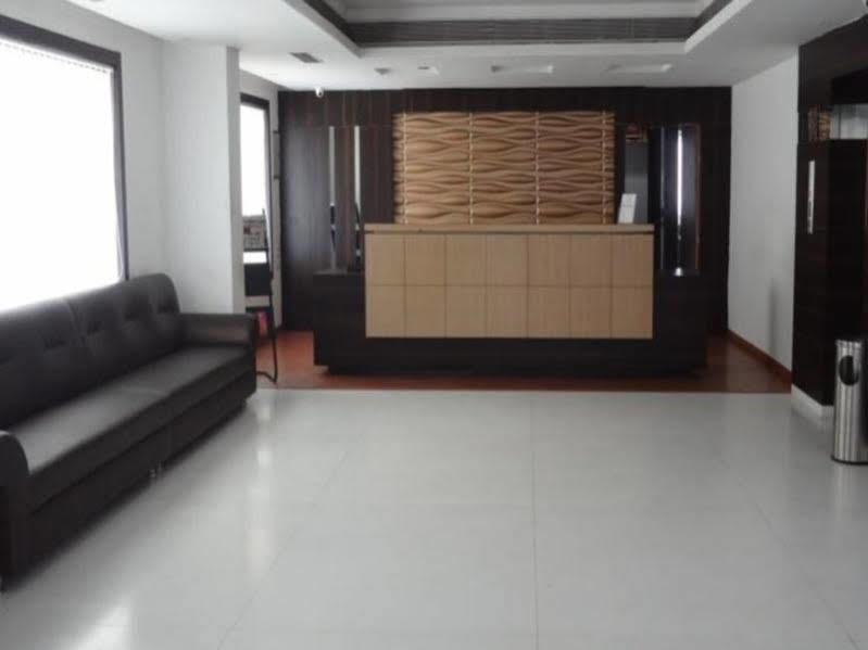 Hotel Sheela Shree Plaza Jhānsi Esterno foto