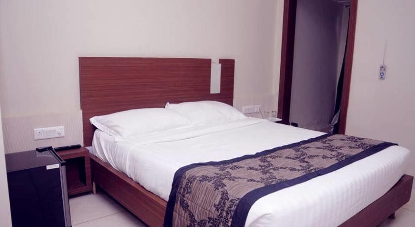 Hotel Sheela Shree Plaza Jhānsi Esterno foto