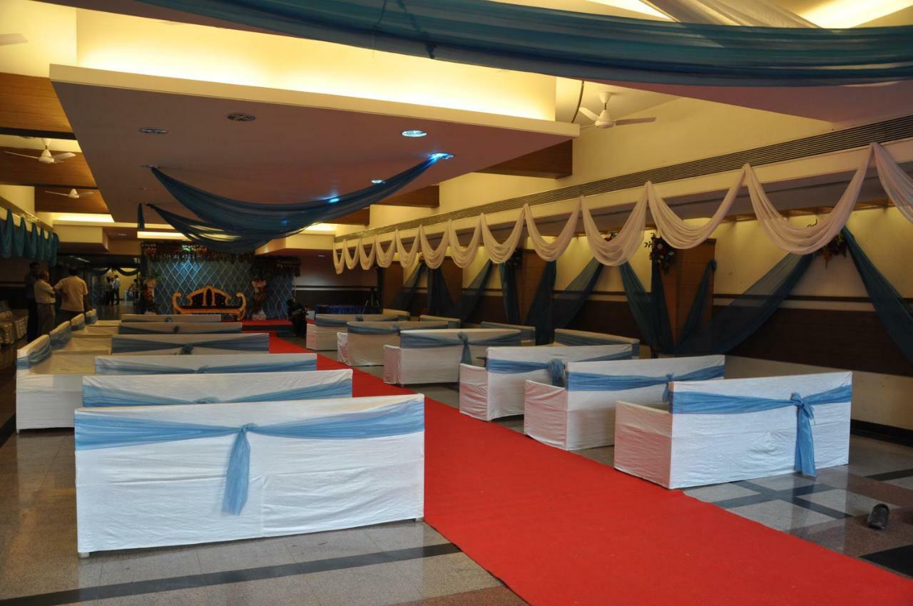 Hotel Sheela Shree Plaza Jhānsi Esterno foto